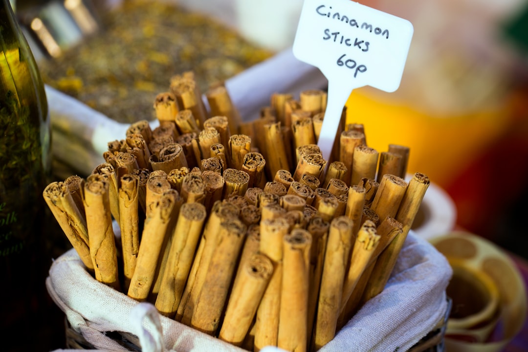 xiao jian zhong tang for abdominal cramping herbs cinnamon ginger spice